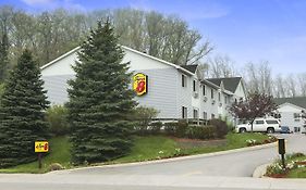 Super 8 Motel Manistee Michigan